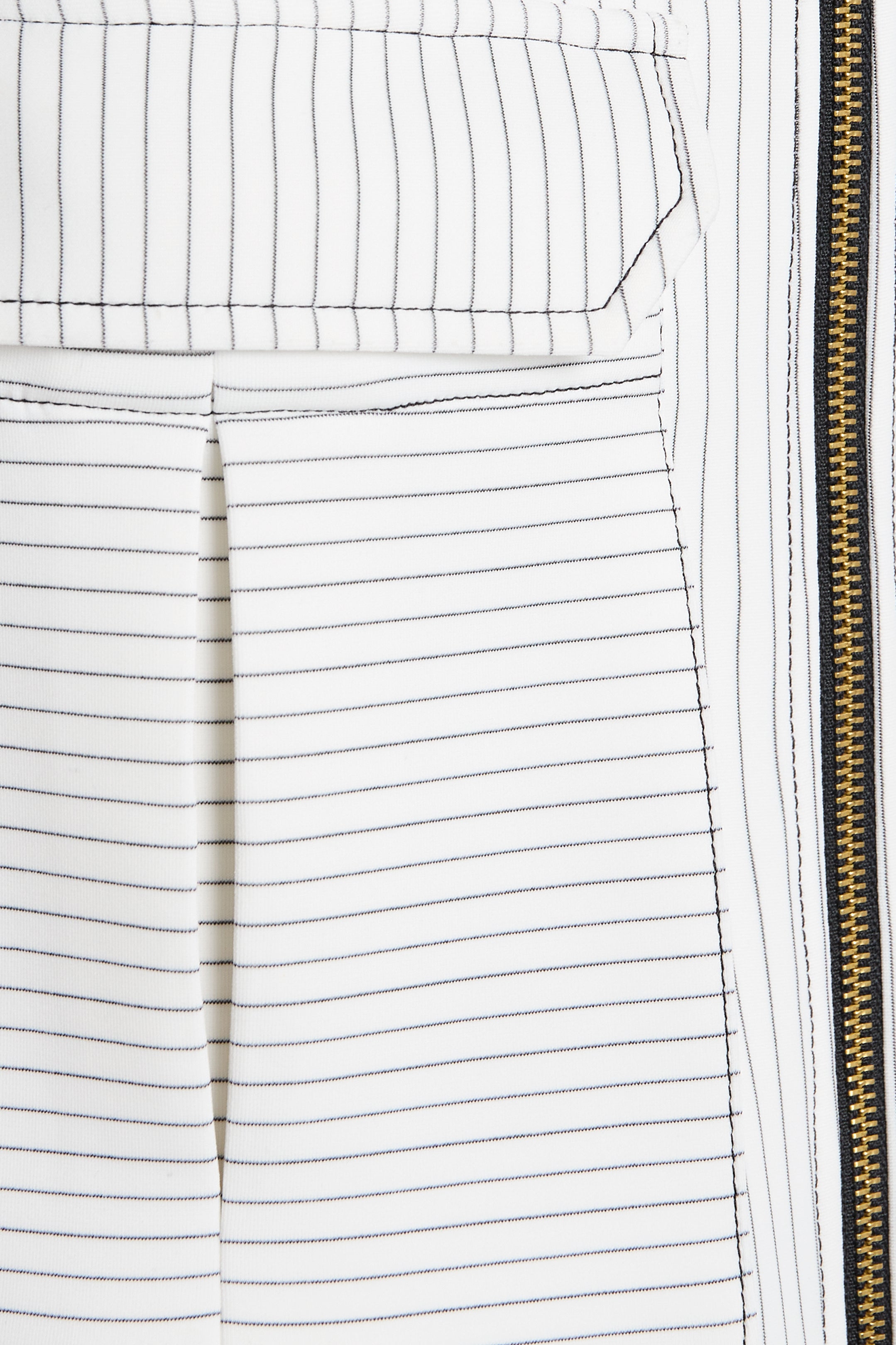 Falda white to white