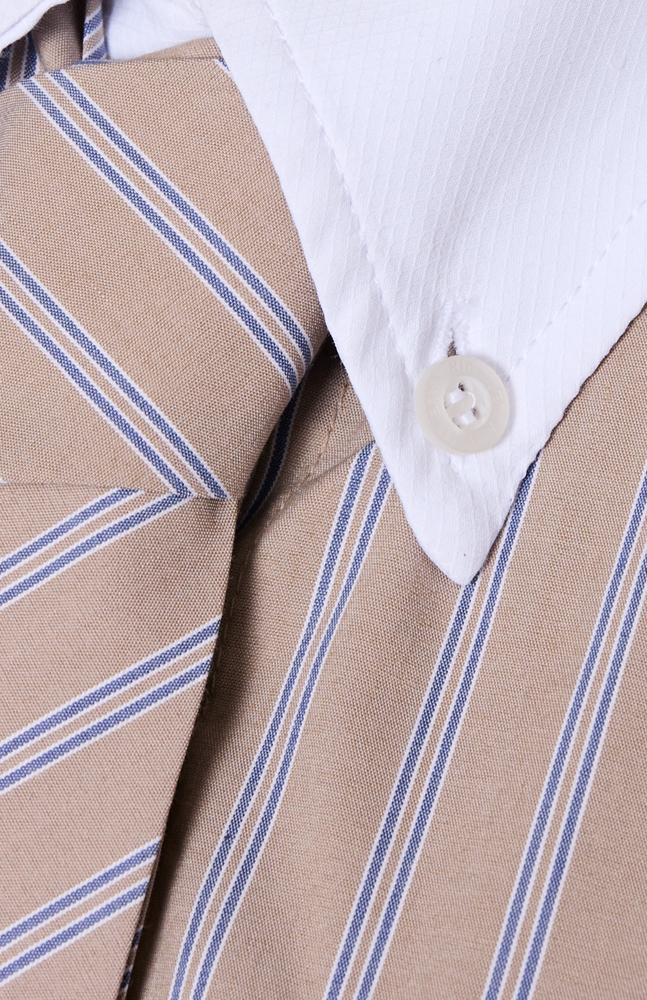 Blusa Born beige + corbata