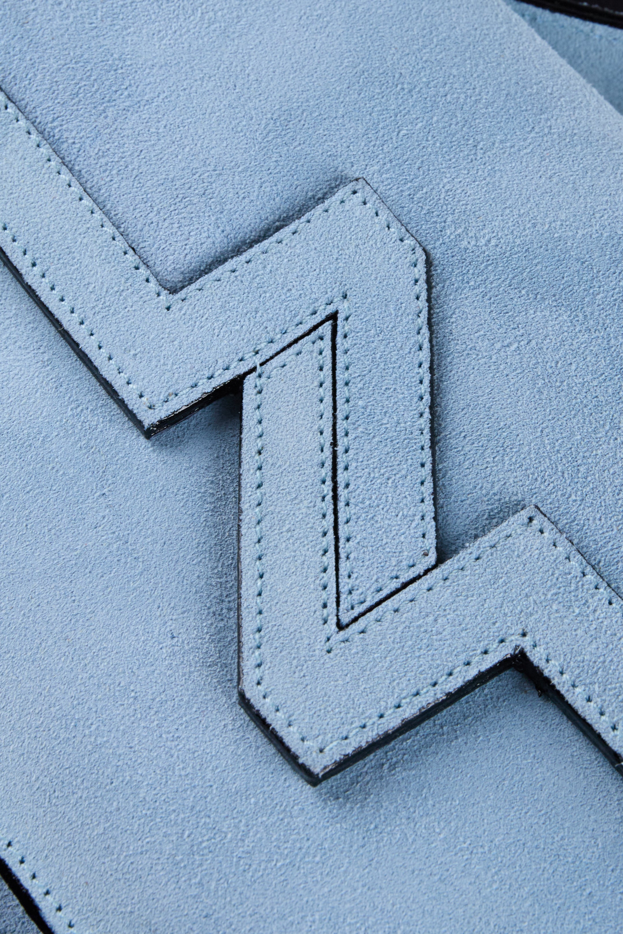 Cartera NV cuero celeste "M"